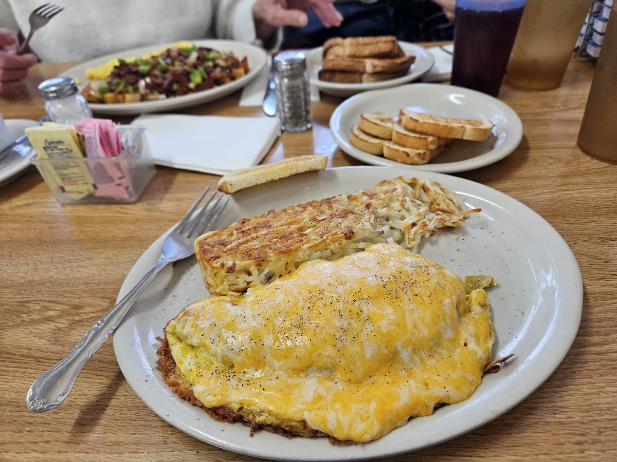 Cappy's Breakfast Cafe - 3