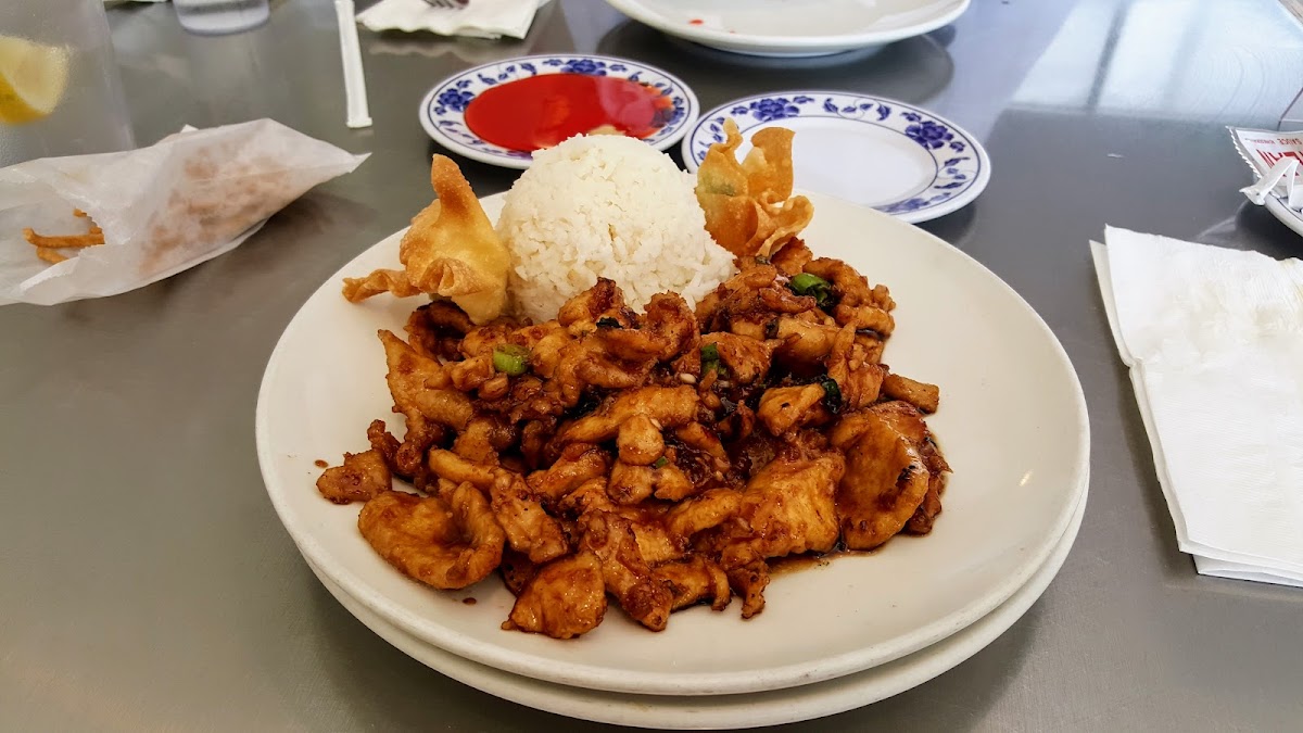 Peony Chinese Cuisine - 9