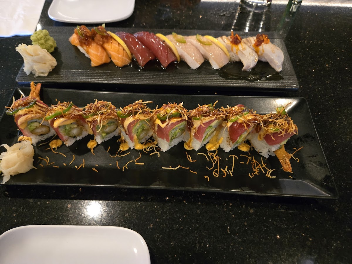 Omee J Fusion Sushi Bar & Grill - 3
