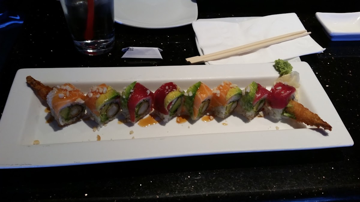 Omee J Fusion Sushi Bar & Grill - 5