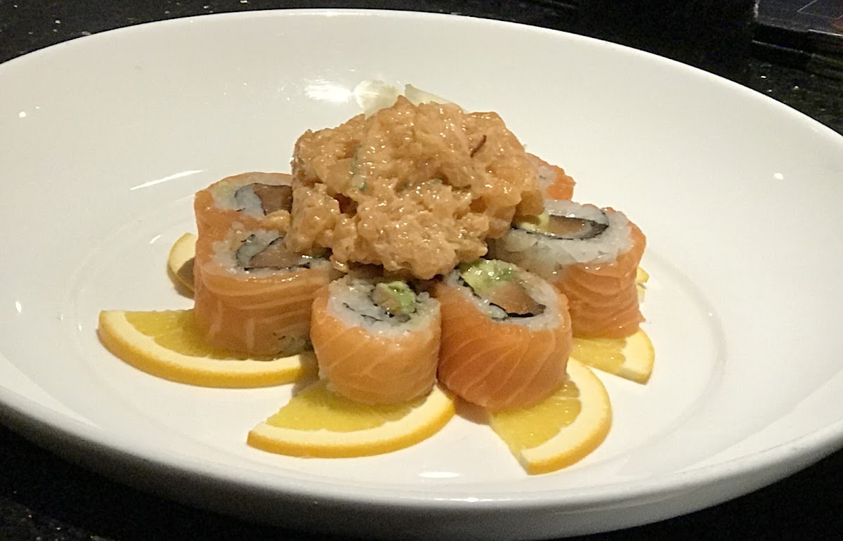 Omee J Fusion Sushi Bar & Grill - 6