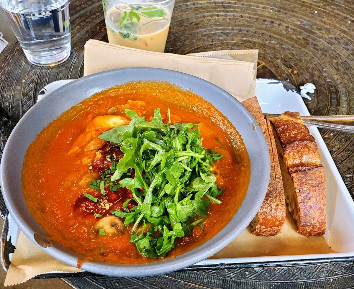 MillCross Coffee Bar & Kitchen / La Sabina Wine Bar - 8