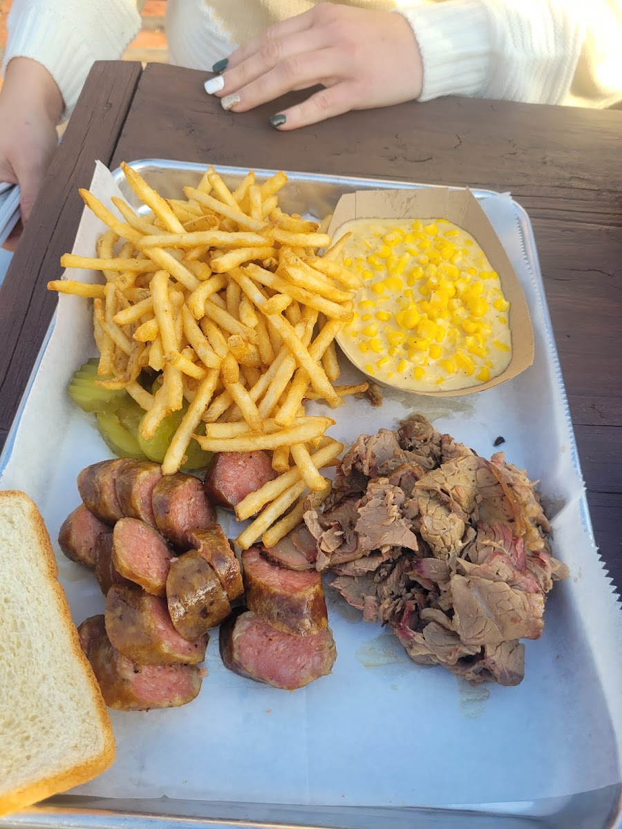 Woodyard Bar-B-Que - 6