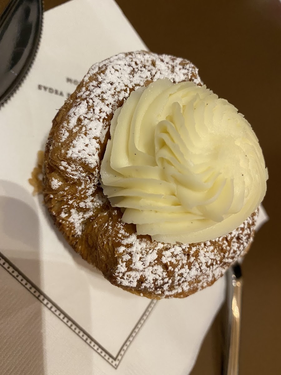 Bouchon Bakery - 10