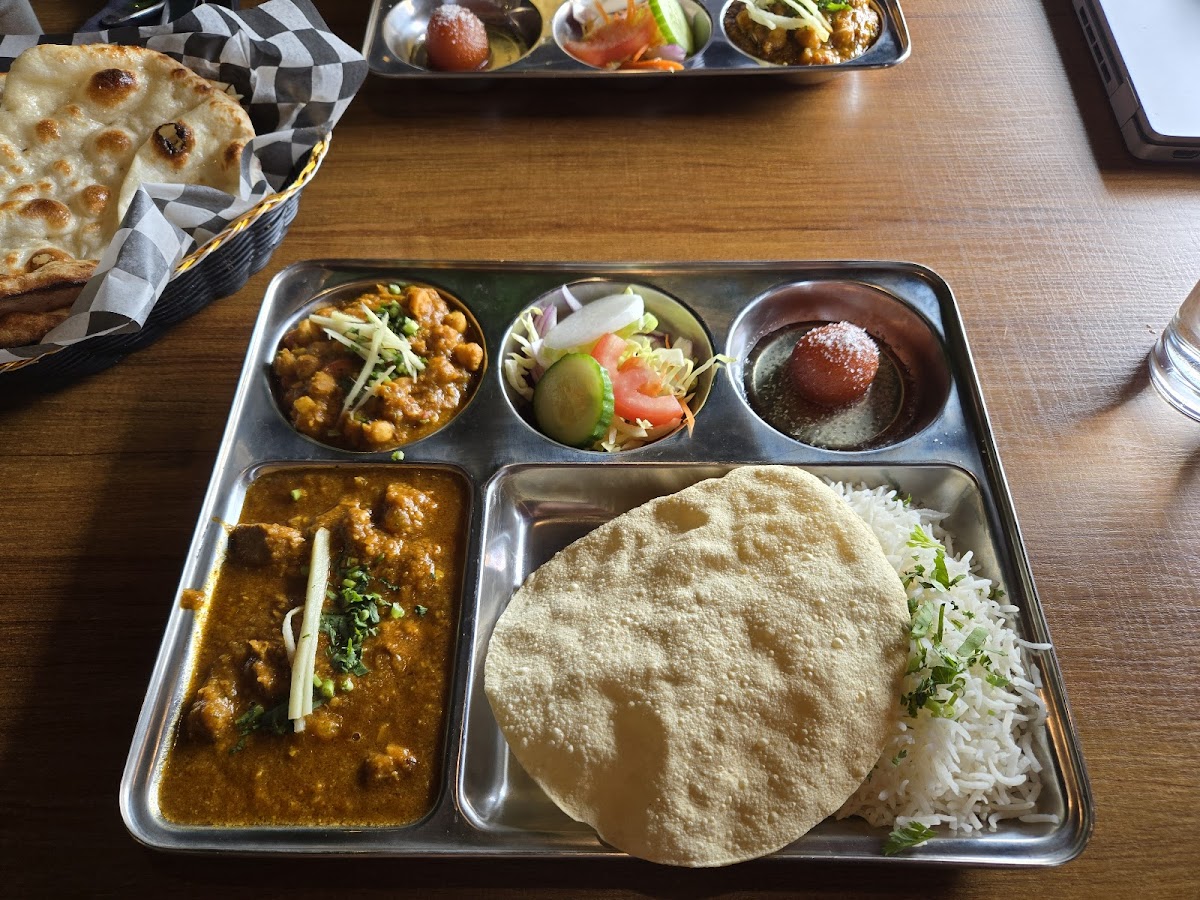Indian Bombay Bistro - 4