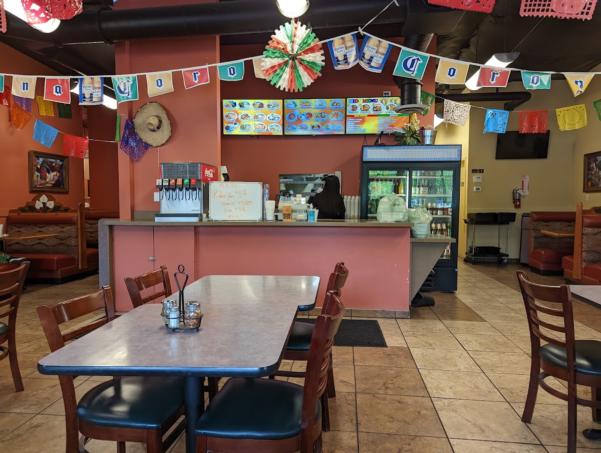 Taqueria La Venadita - 4