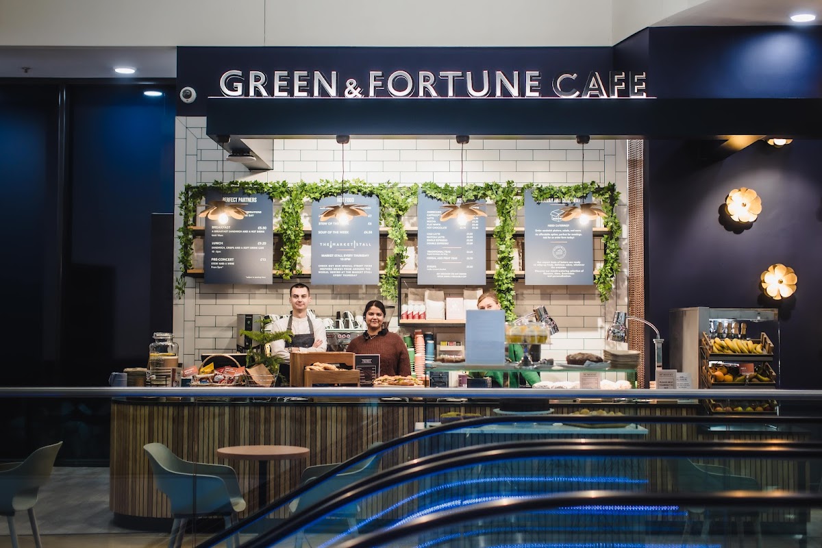Green & Fortune Cafe