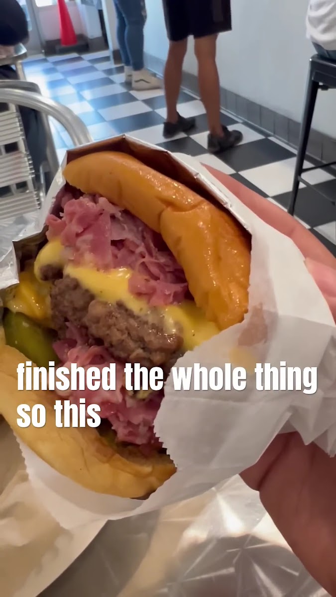 Nilly's Burgers - 2
