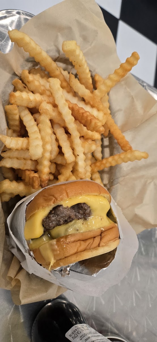 Nilly's Burgers - 4