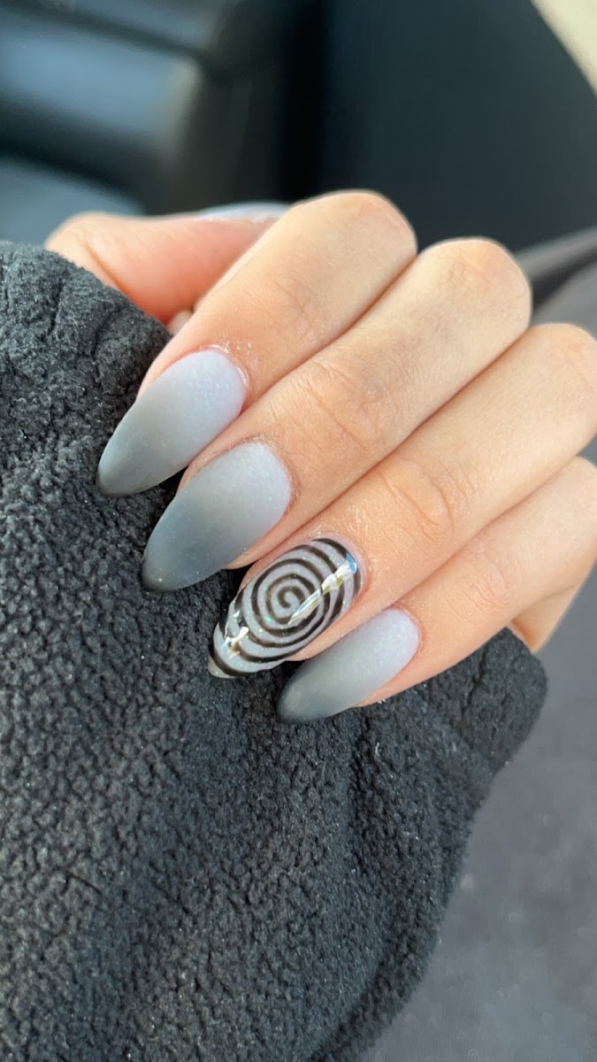Tran Nails - 1