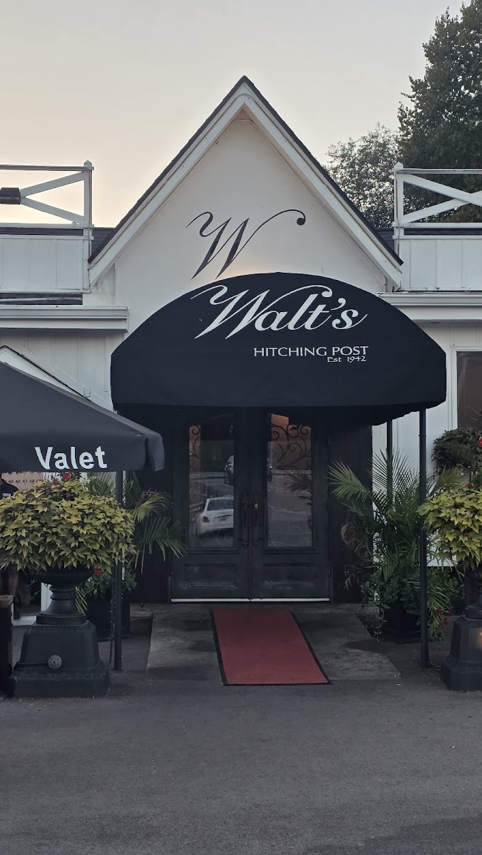 Walt's Hitching Post