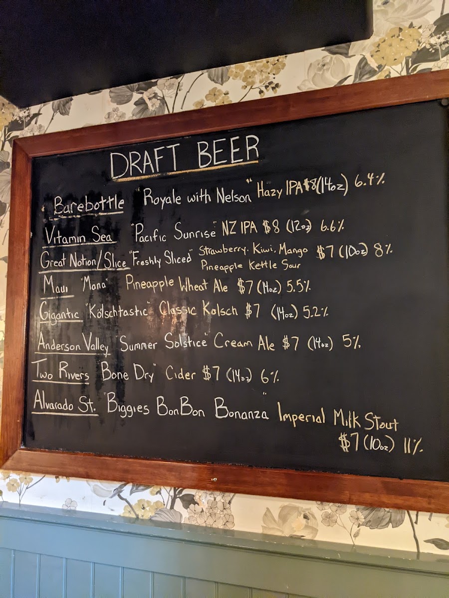 Tank House BBQ & Bar - 9