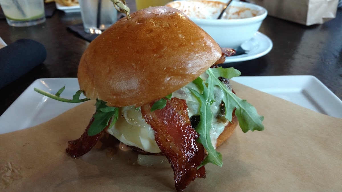 25 Degrees Huntington Beach - 9