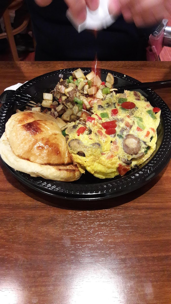 North & Clark Cafe - 9