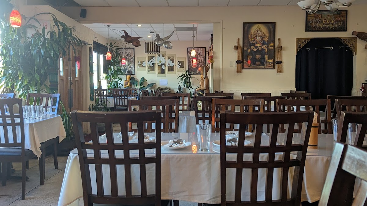 Thai Lao Restaurant - 2