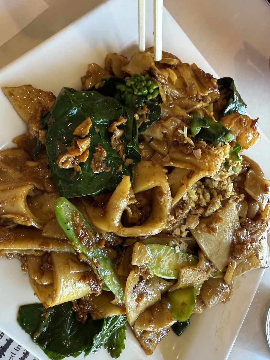 Thai Lao Restaurant - 4
