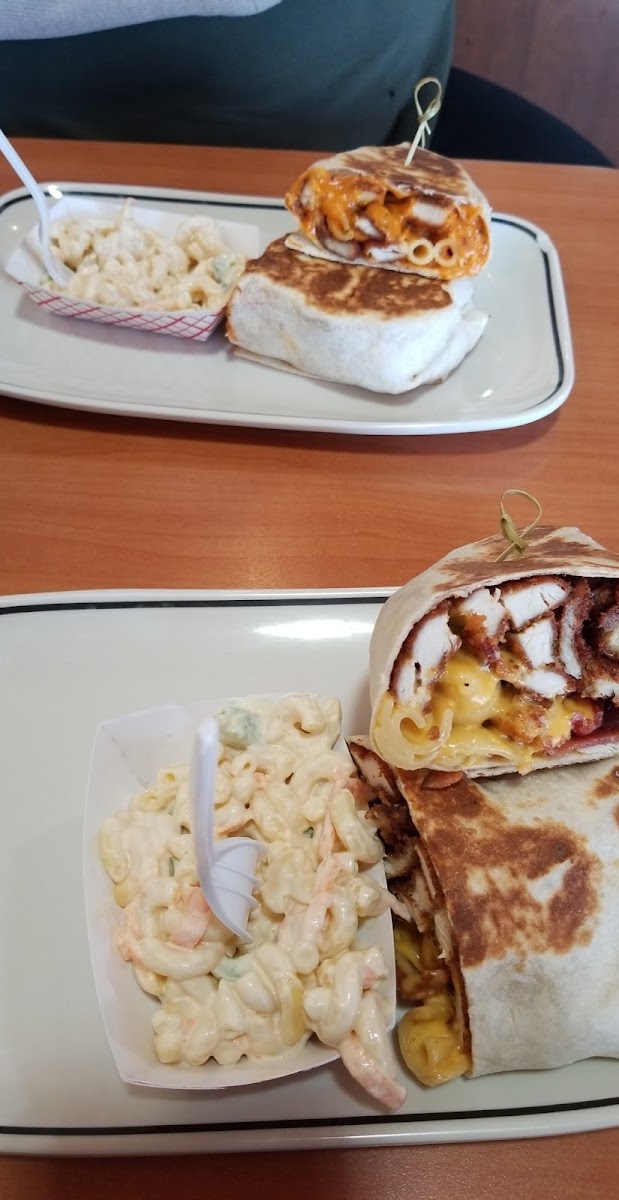 Pantano's Eatery - 9