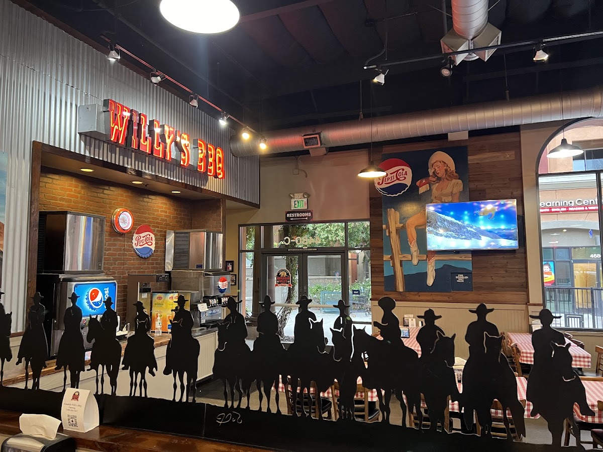 Armadillo Willy's BBQ - 4