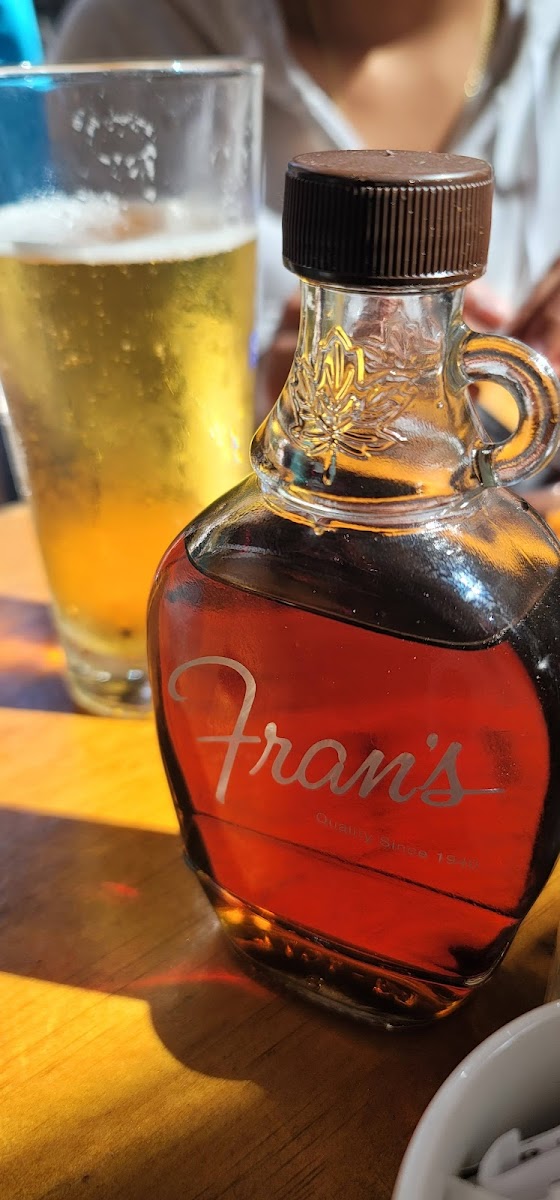 Fran's Restaurant and Bar - 9