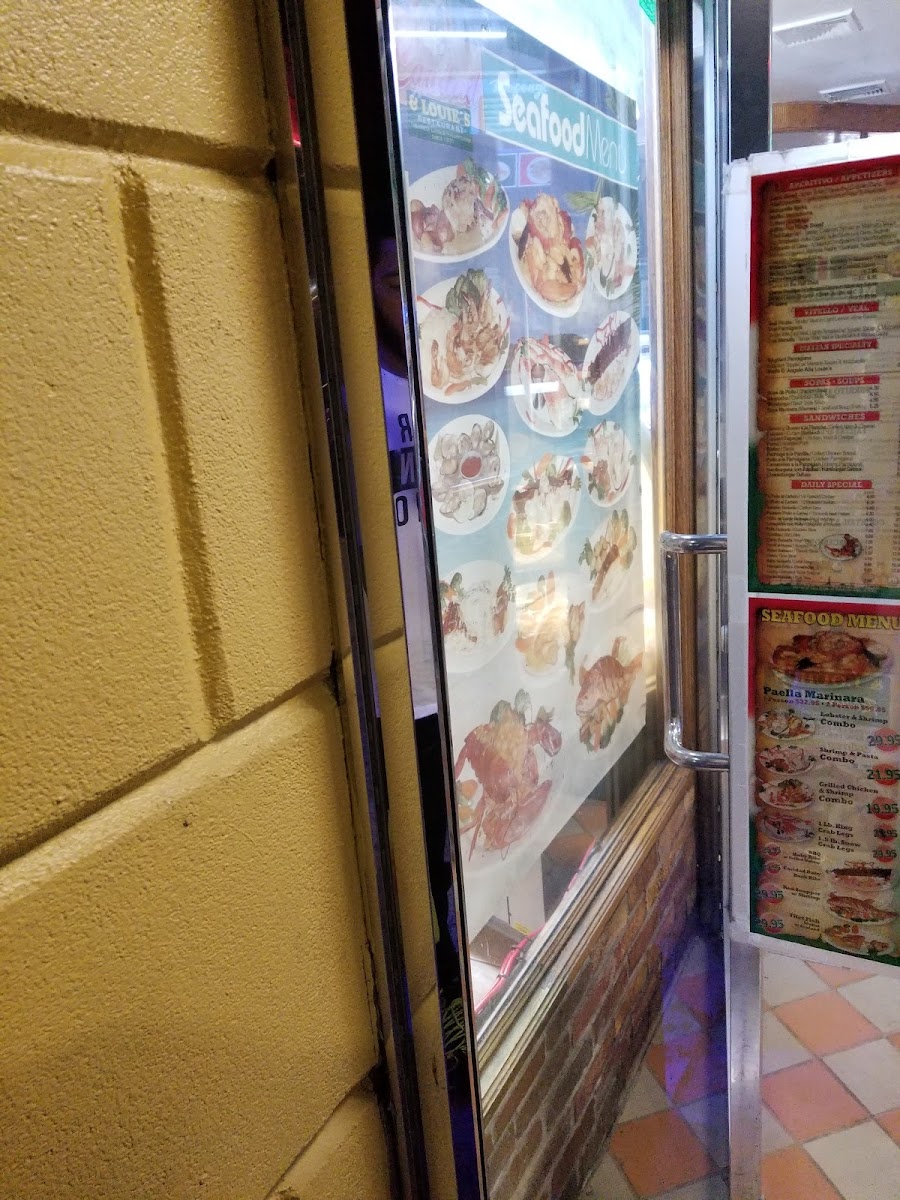 Caridad & Louie's Restaurant - 6