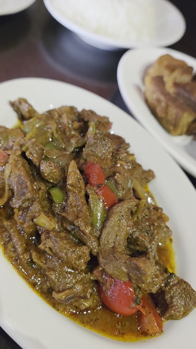 Caridad & Louie's Restaurant - 2
