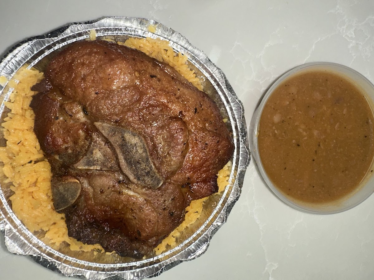 Caridad & Louie's Restaurant - 7