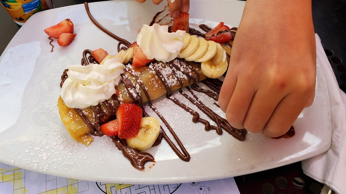 Broken Yolk Cafe - 7