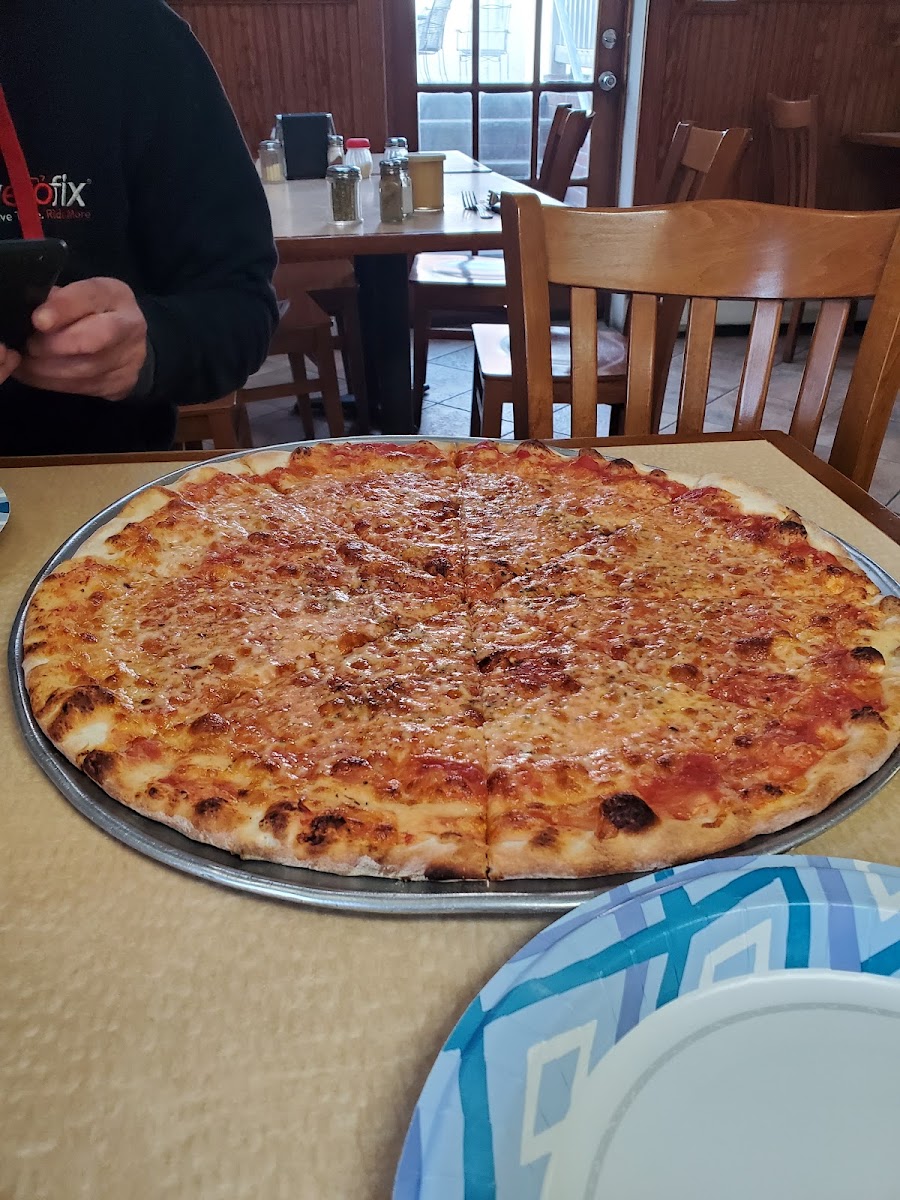 Louie & Ernie's Pizza - 7