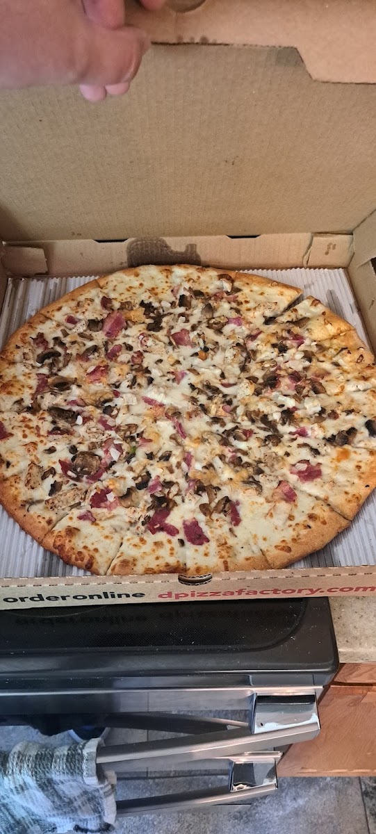 Detroit Pizza Factory #1 (Near Joy Rd) - 10