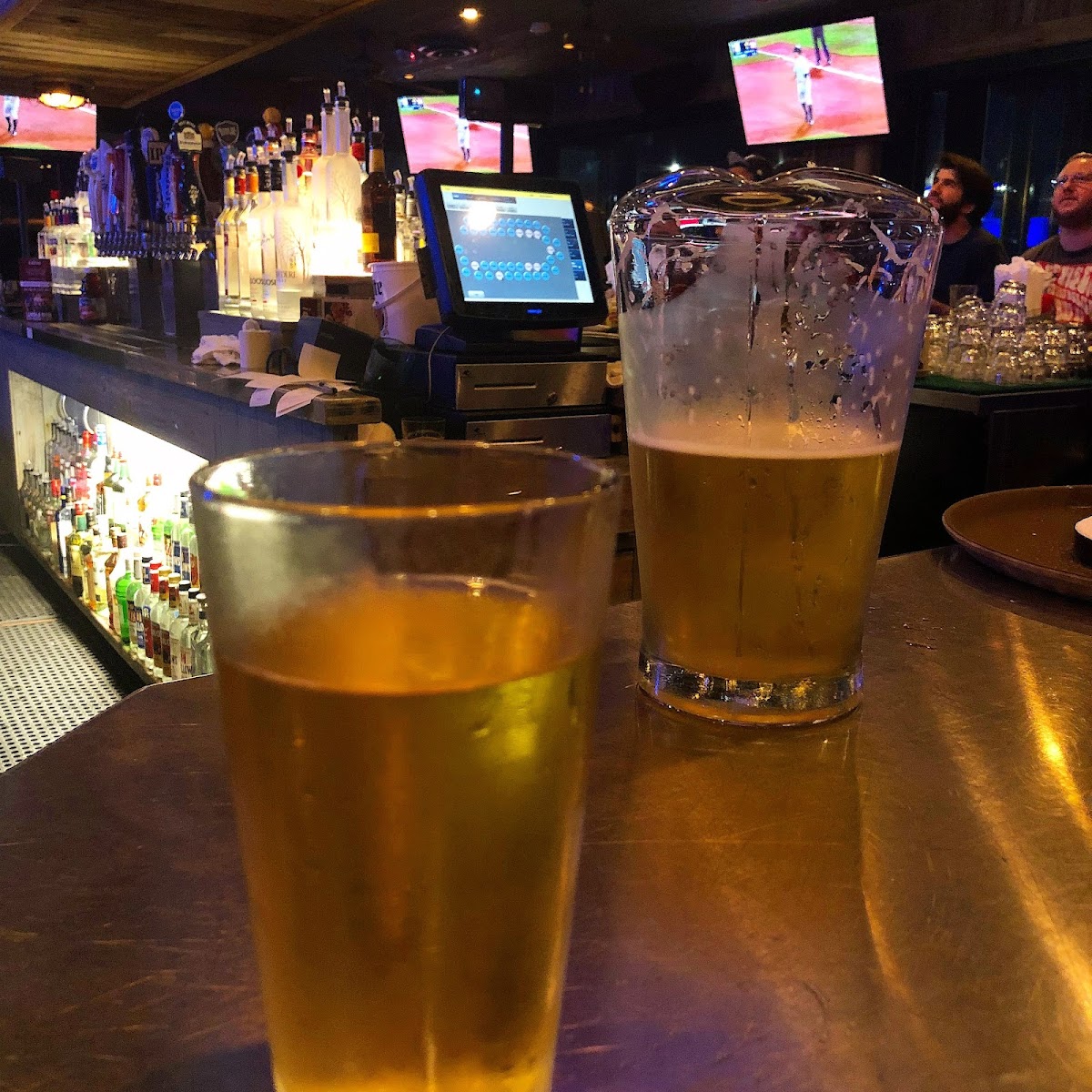 Miller's Ale House - 9