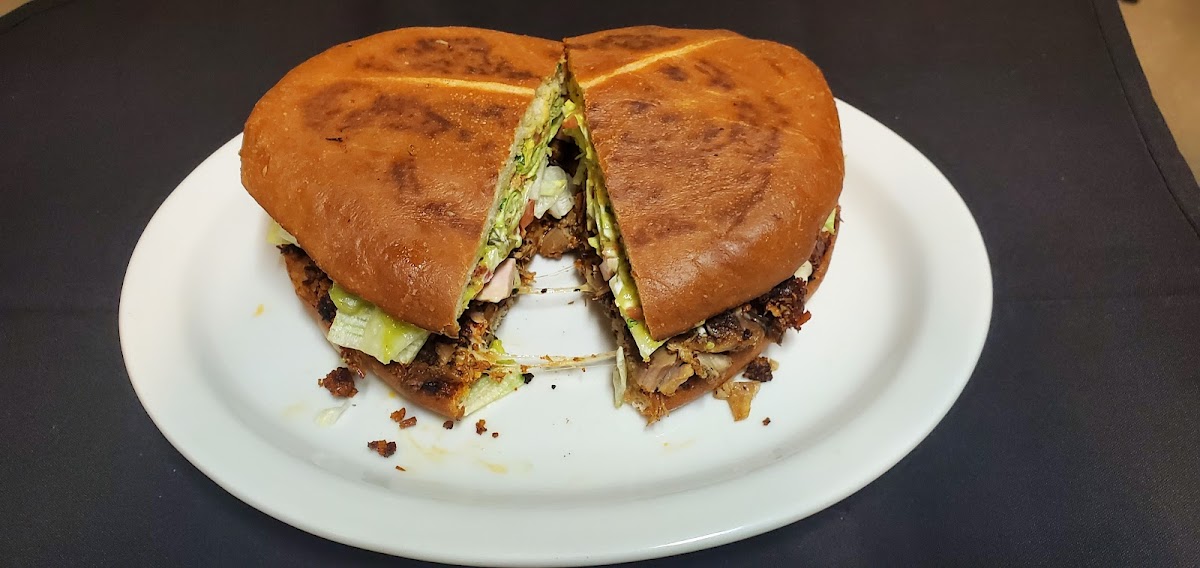 Taquería Los Moreno - 3