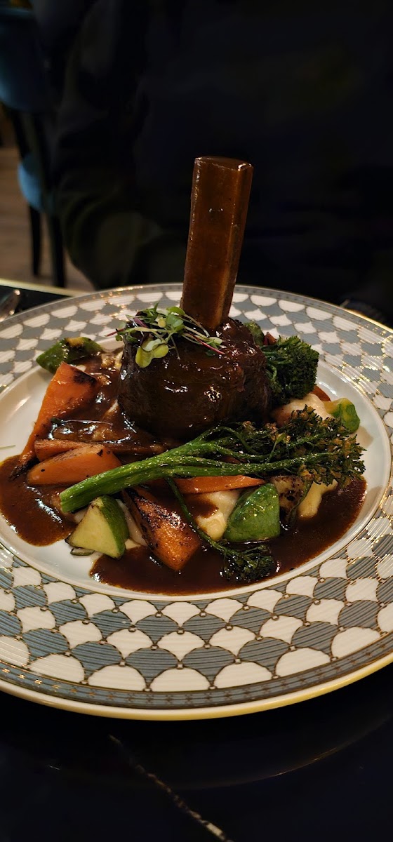 Benny and Mary's - 5