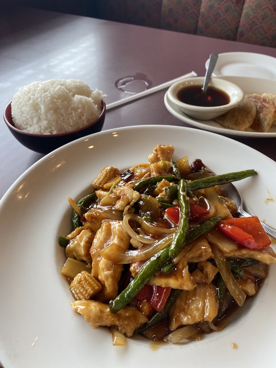 Eastern Bay Chinese Restaurant - 8