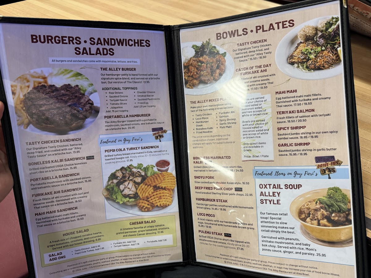 The Alley Restaurant at Aiea Bowl - 10