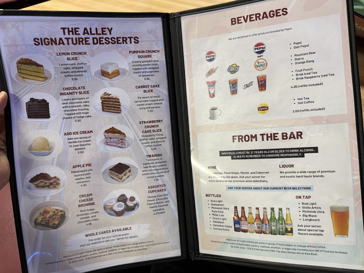 The Alley Restaurant at Aiea Bowl - 4