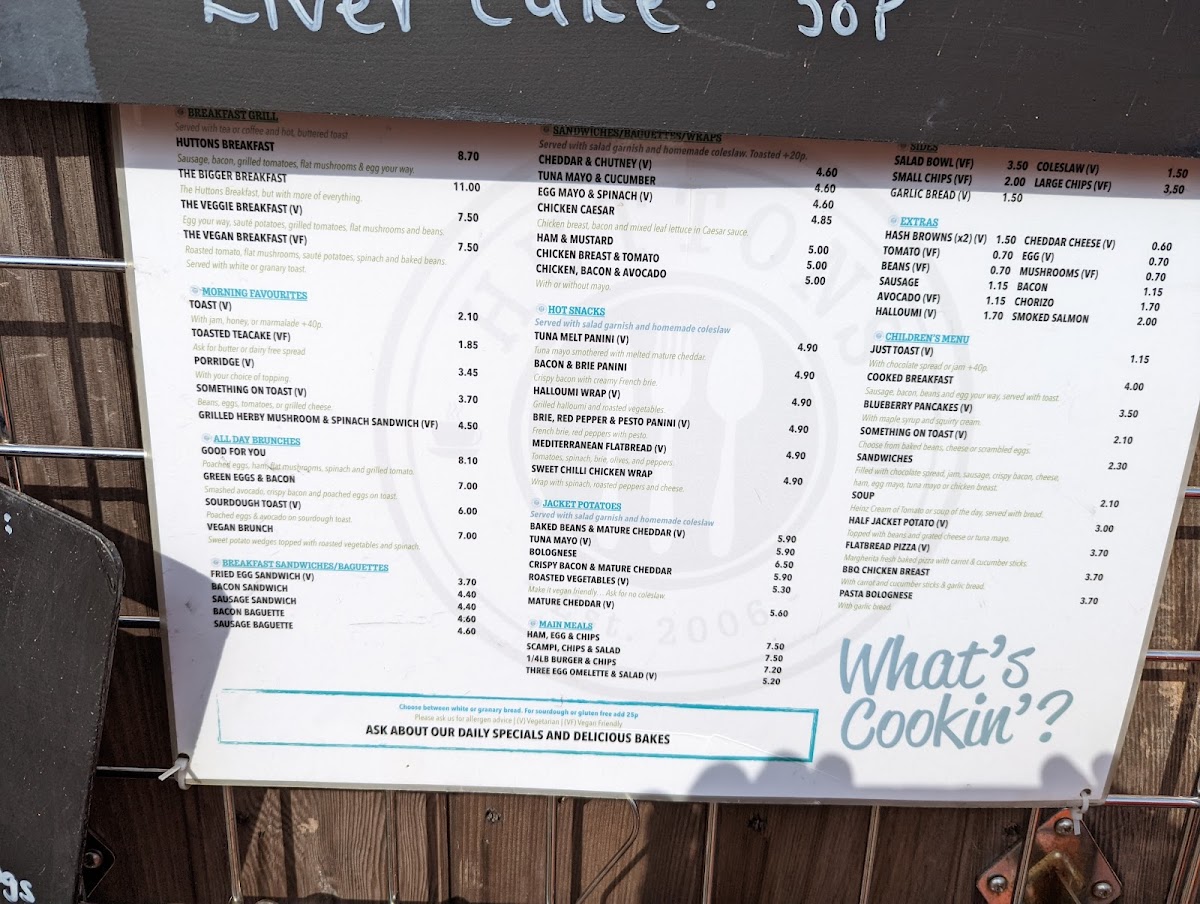 Huttons Cafe at Wickford Memorial Park - 6