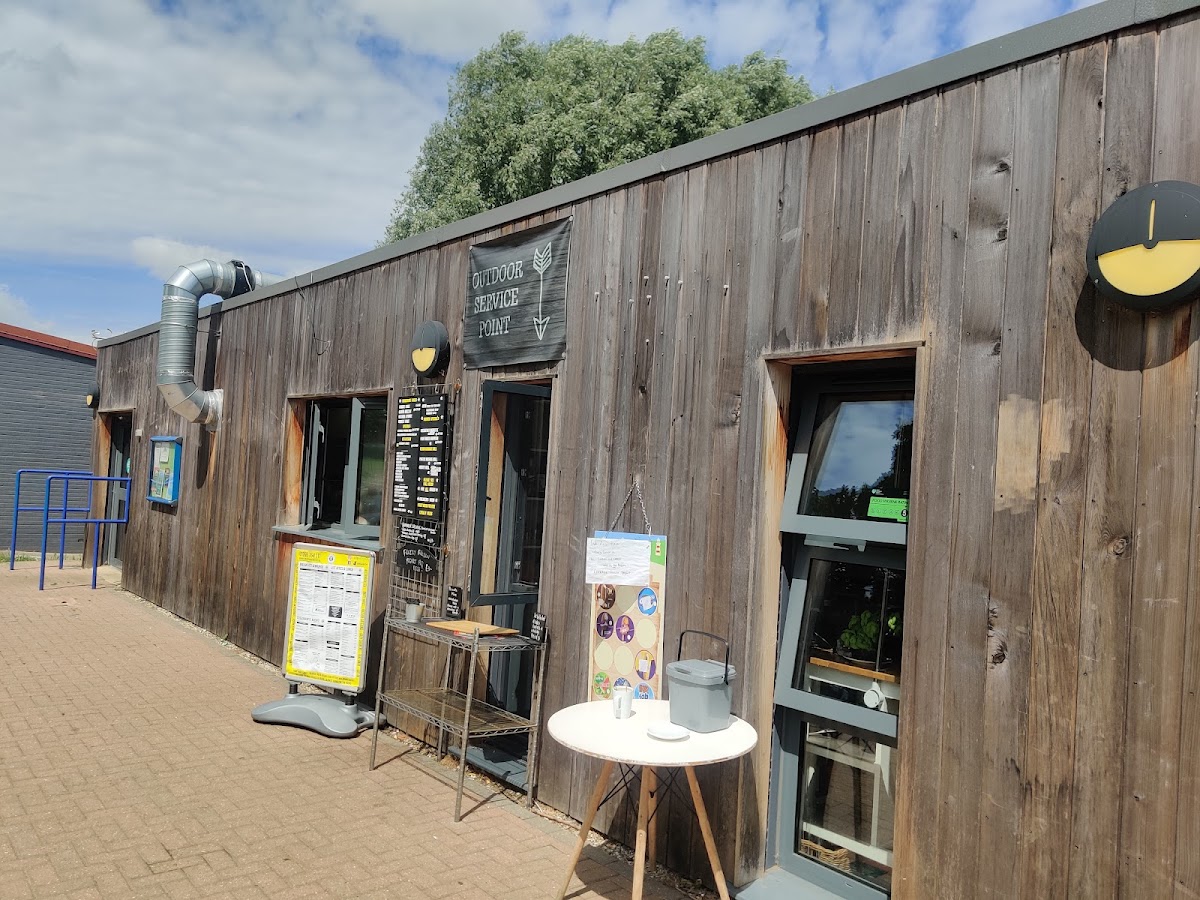 Huttons Cafe at Wickford Memorial Park - 2