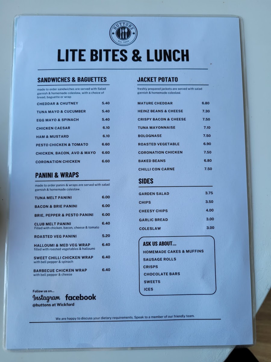 Huttons Cafe at Wickford Memorial Park - 3
