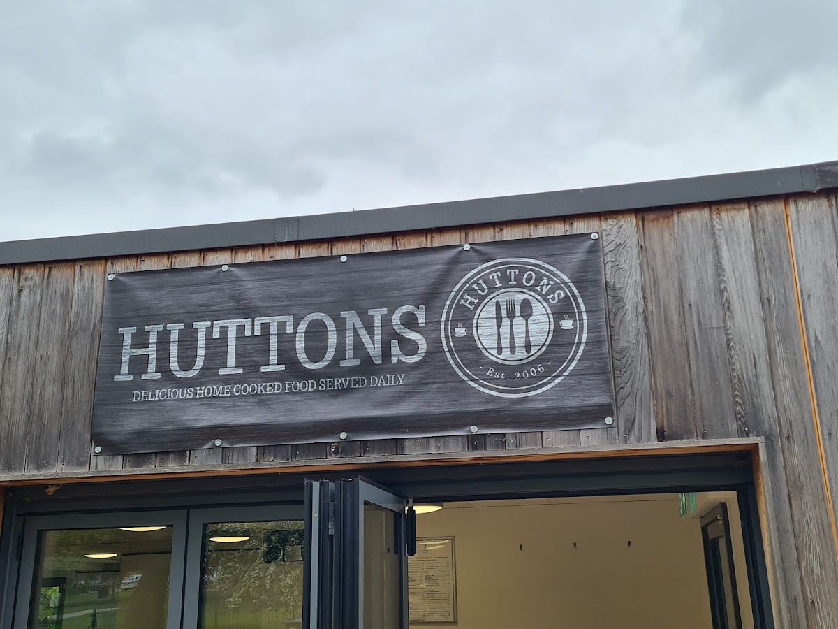 Huttons Cafe at Wickford Memorial Park - 4