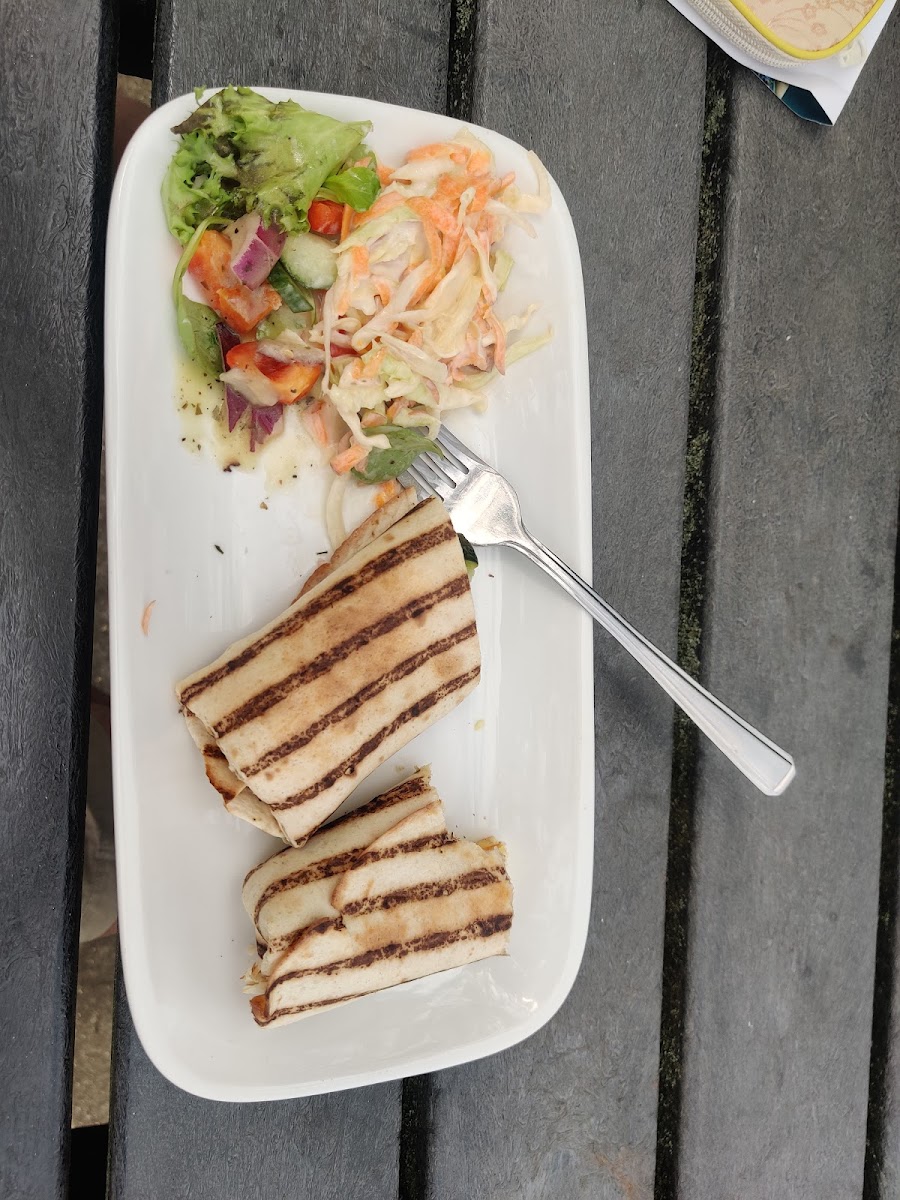Huttons Cafe at Wickford Memorial Park - 5