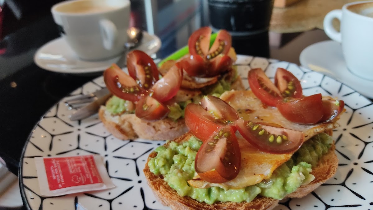 CAFE BAR LALUMA - 3