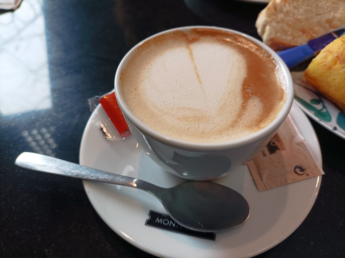 CAFE BAR LALUMA - 7
