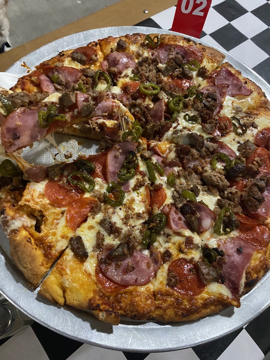 Wise Guys Pizzeria - 4