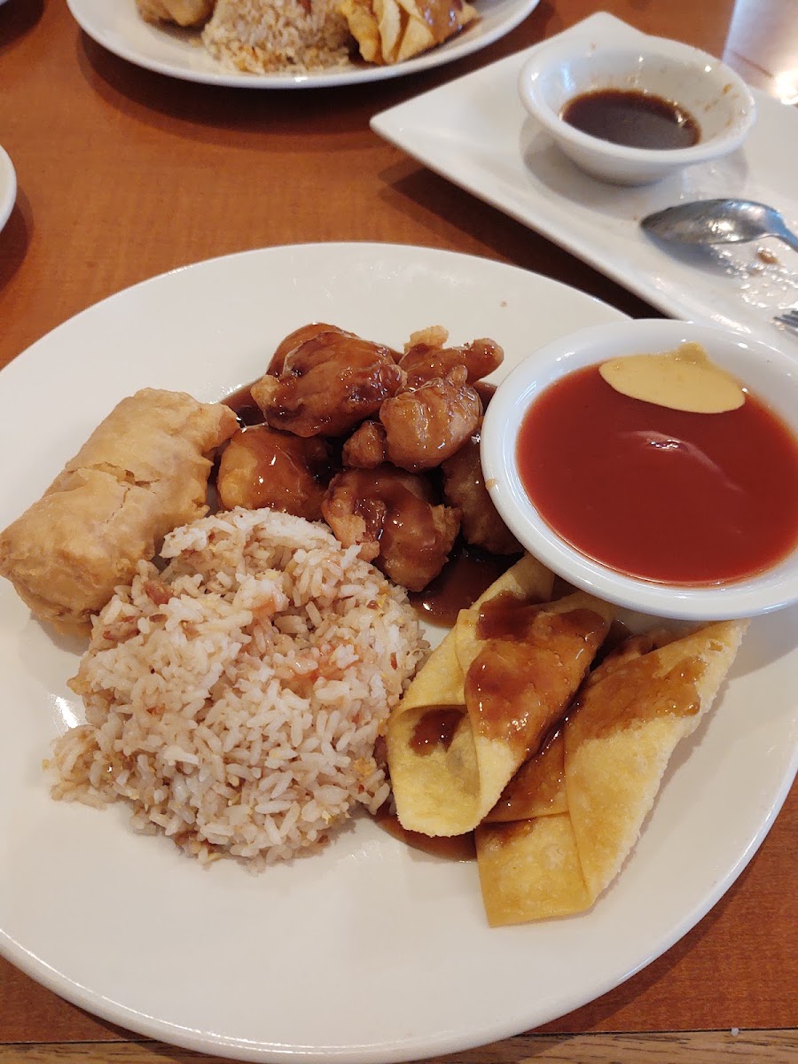 Lee's Kitchen - 10