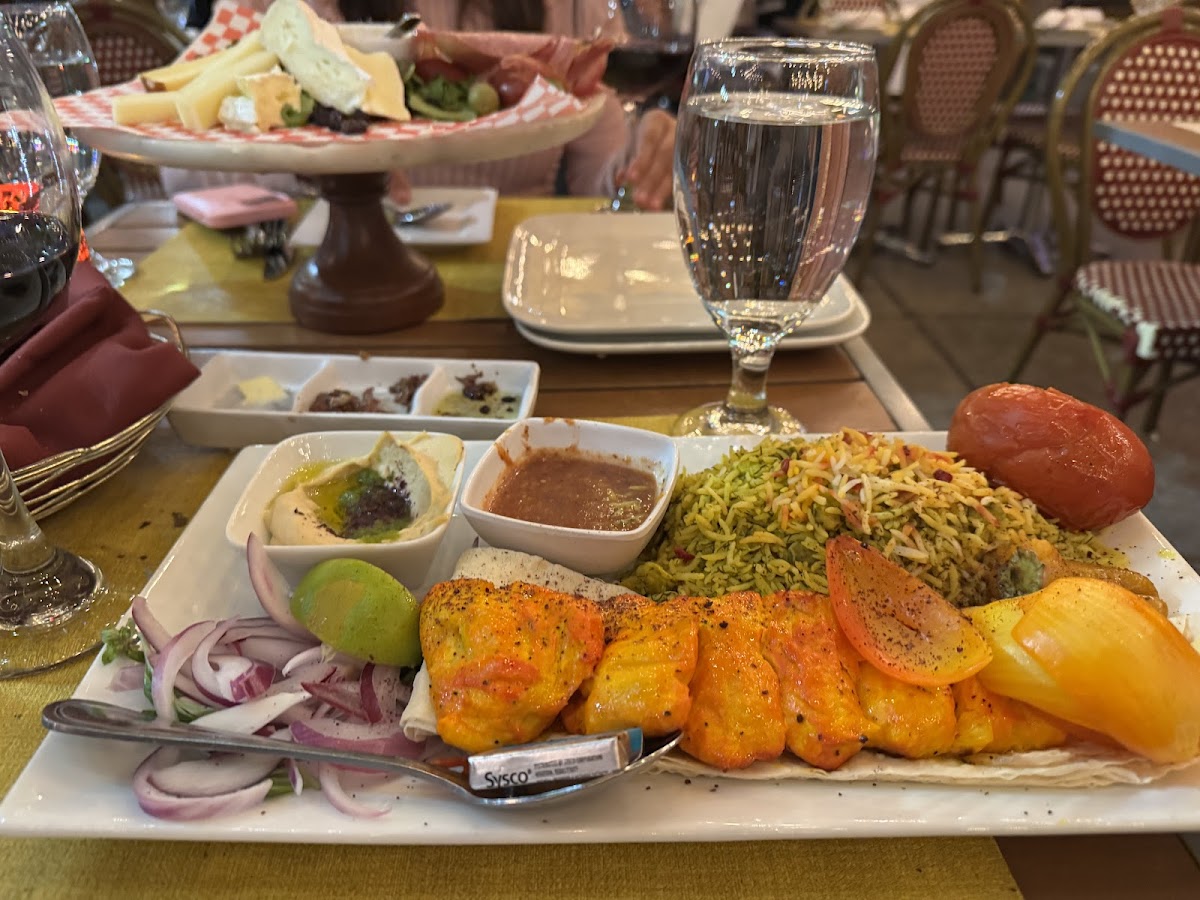Olive Terrace Bar & Grill - 4