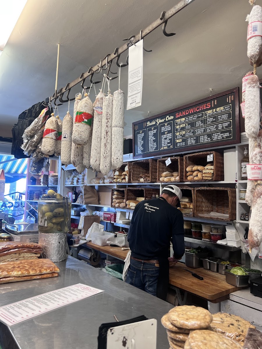 Lucca Delicatessen - 2