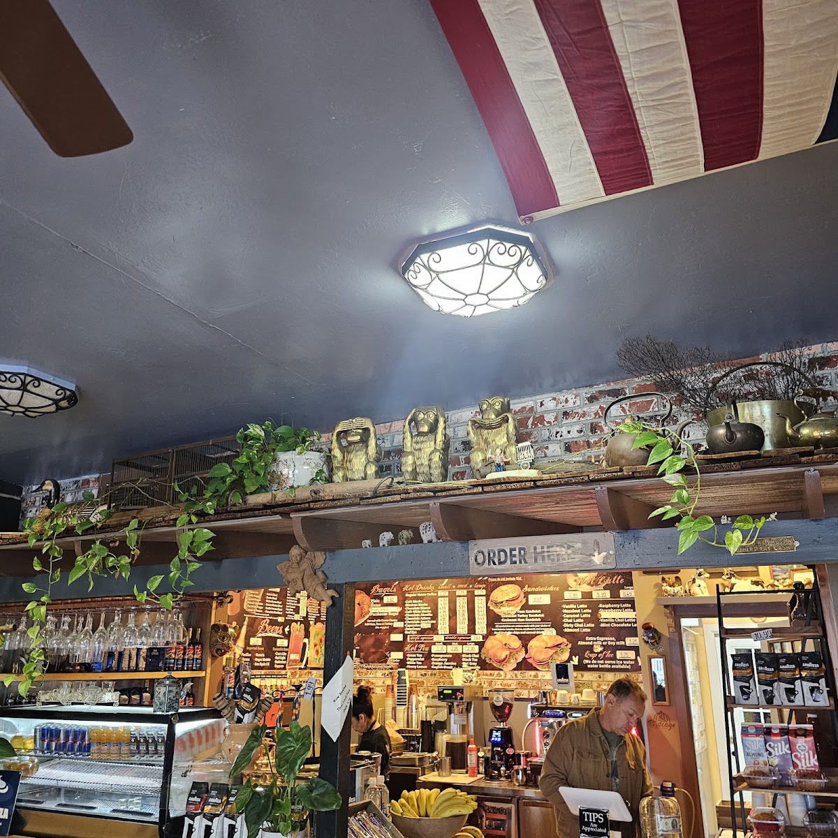 Birdcage Coffee House - 3