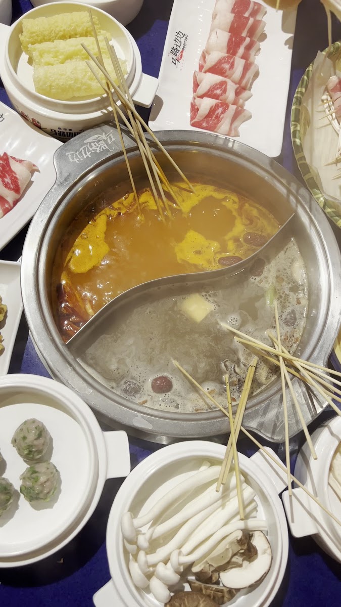 MLBB AYCE Hot Pot 马路边边直营店 - 2