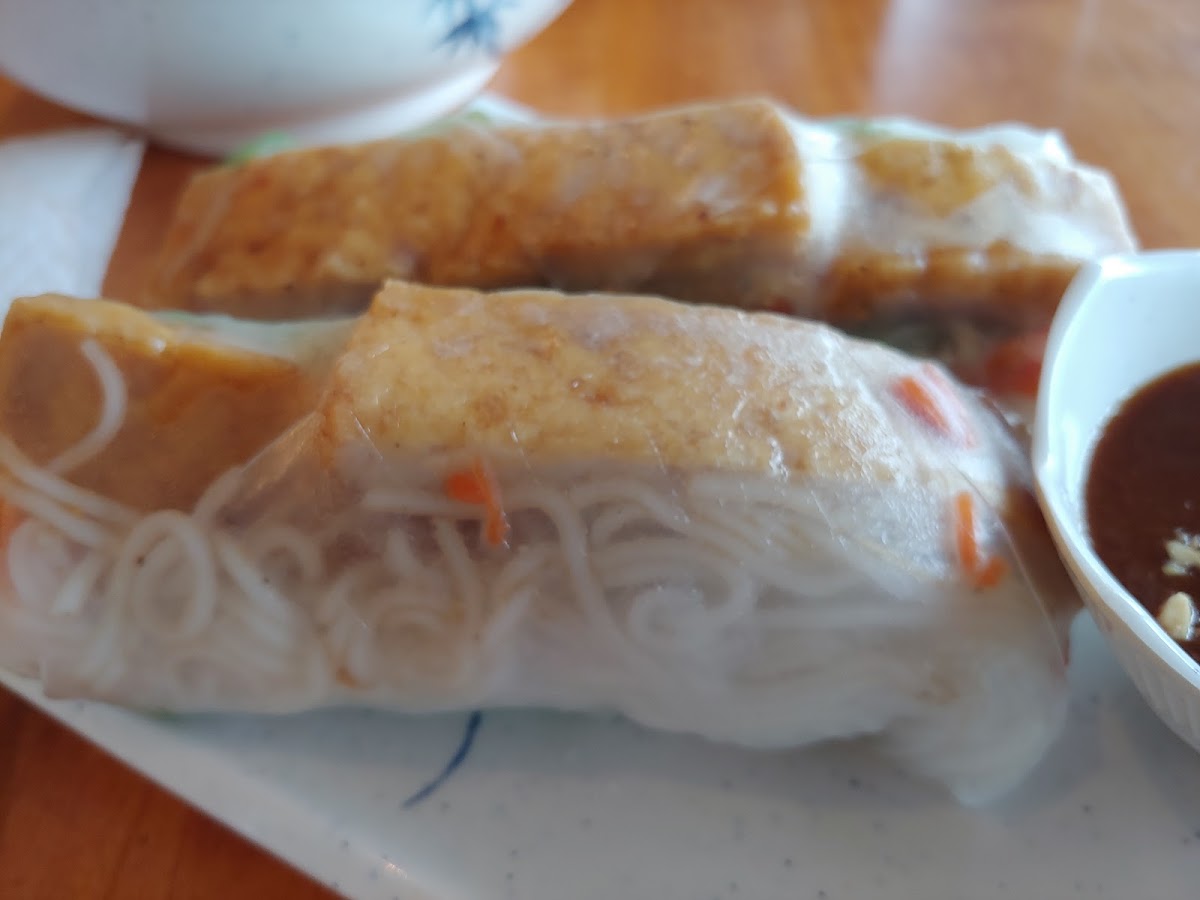 Le's Baguette Banh Mi Cafe - 7