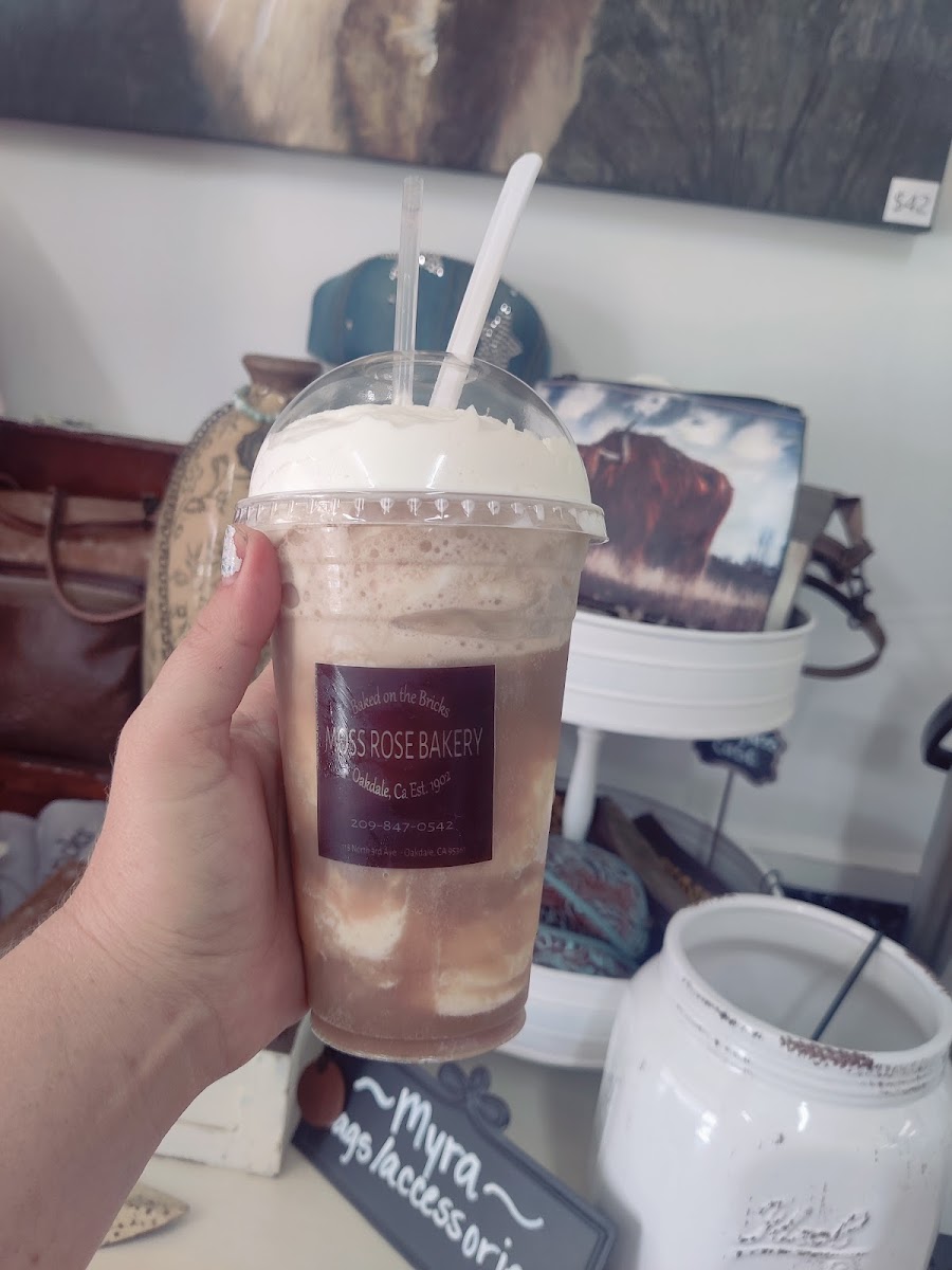 Moss Rose Bakery - 8